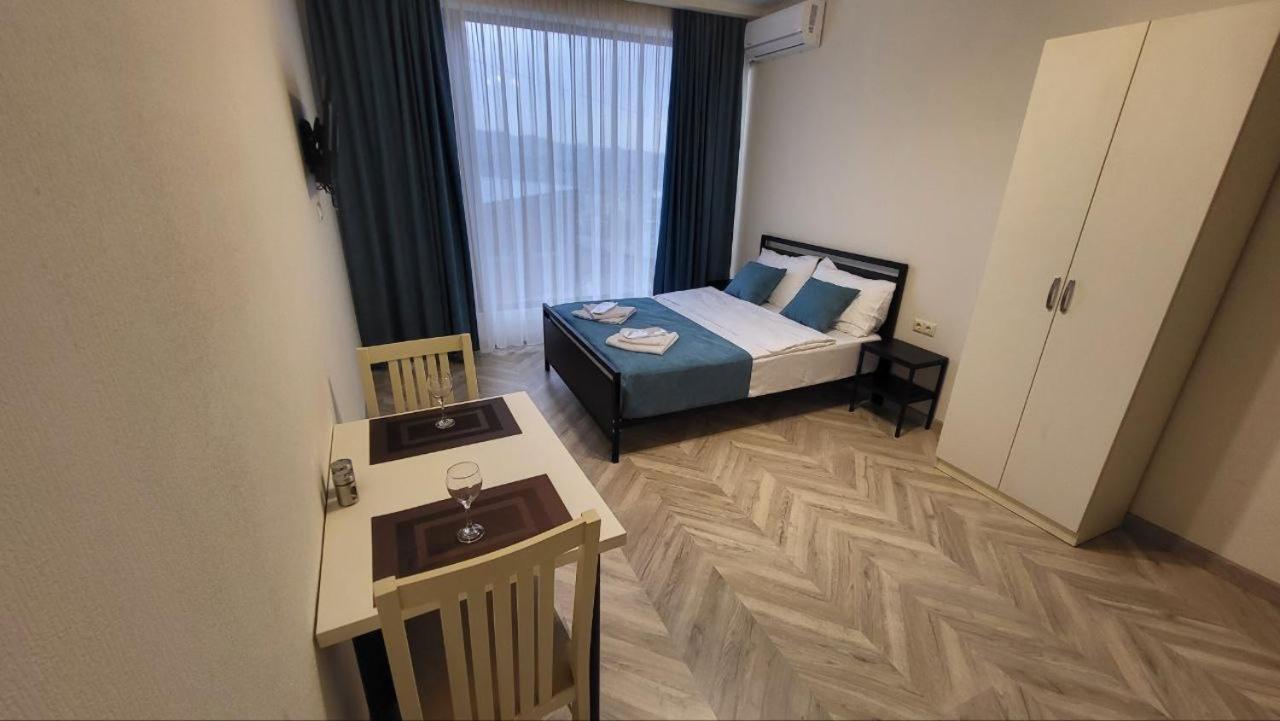 Brothers Apartments With Terrace In Old تبليسي المظهر الخارجي الصورة
