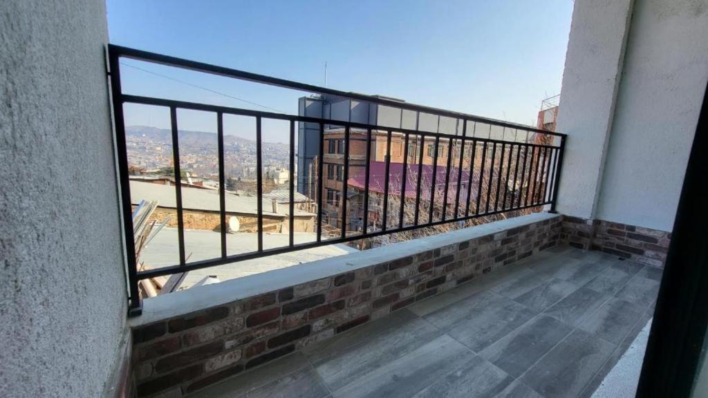 Brothers Apartments With Terrace In Old تبليسي المظهر الخارجي الصورة
